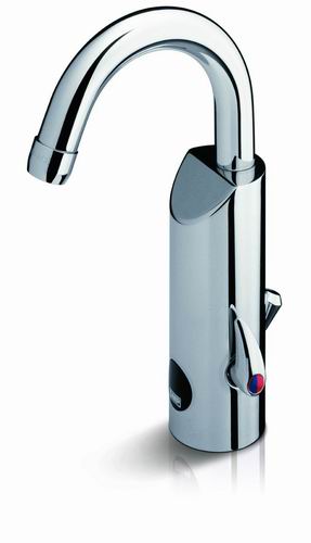 DMP Arco Kompakt, fix kifolyócsöves hálózati elektromos csaptelep beépített keverőszeleppel (110 mm, #DMP20486)