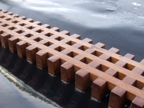 Molo Wood Cross zuhanyfolyóka rács (980 mm, #Wood Cross 980)