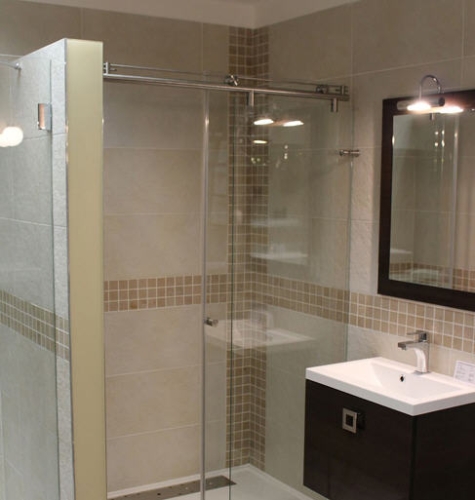 Varioglass Vendum V2 tolós zuhanyajtó víztiszta üveg (140 cm)
