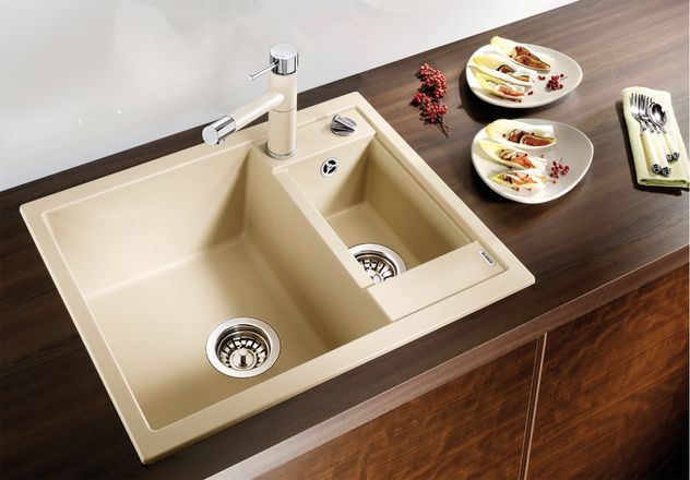 BLANCO METRA 6 Silgranit mosogató dugókiemelővel (pezsgő, #516159)