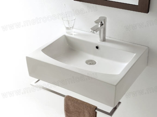Metro Ceramica Giorgio 60x48 mosdó