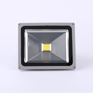 M-Tech 20W 1800lm, 230V, IP65, 3000K, meleg fehér reflektor MTL705