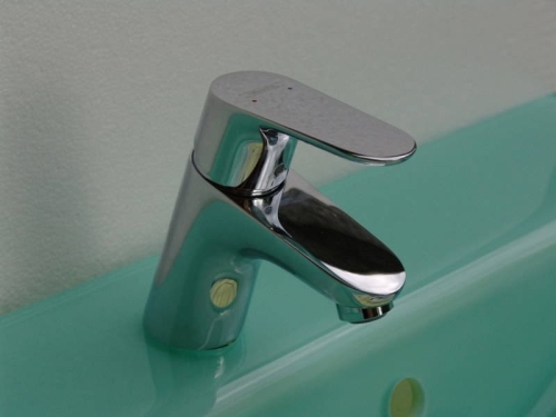 Hansgrohe Focus Egykaros mosdócsaptelep 70 lefolyó-garnitúra nélkül 31733 000 (31733000)