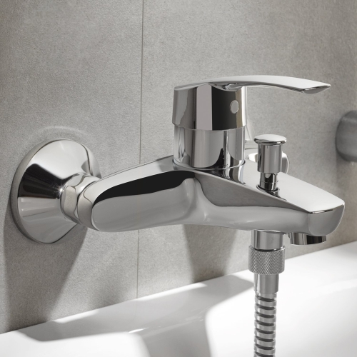 GROHE Eurosmart egykaros kádcsaptelep 33300002 + Grohe Grohclean 500 ml tisztítószer (33300002A)