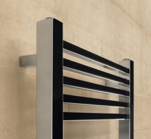 Zehnder Impa 140x50 cm egyenes fürdőszobai radiátor, króm IMP 140-050