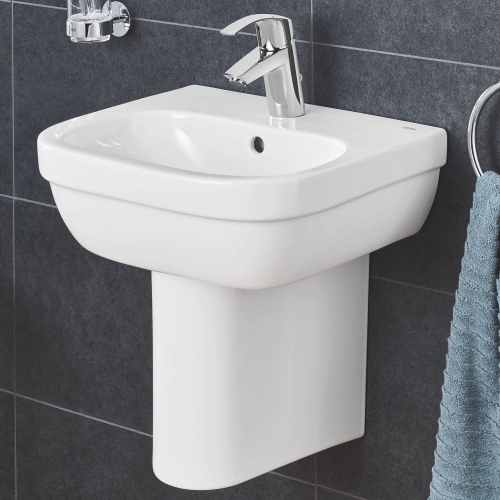 Grohe Euro Ceramic 45x40 cm kézmosó PureGuard felülettel 3932400H