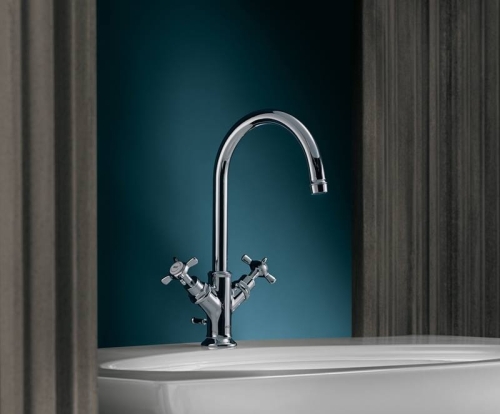 Hansgrohe AXOR Montreux kétkaros mosdócsaptelep 210 automata lefolyó-garnitúrával, króm 16502000