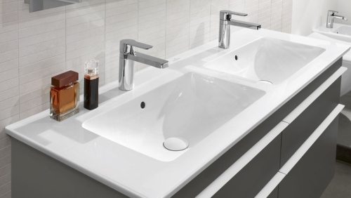 Villeroy and Boch Venticello 130x50 cm beépíthető dupla mosdó CeramicPlus felülettel 4111DLR1
