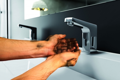 Deante szenzoros mosdó csaptelep, elemes BCH 029R