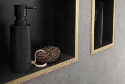 Hansgrohe XtraStoris Individual falfülke matt fekete színben, design kerettel 300/150/100, szálcsiszolt bronz 56095140
