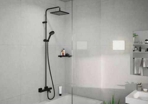 Hansgrohe Vernis Shape Showerpipe 240, 1jet kádtöltős termosztátos zuhanyrendszer, matt fekete 26900670