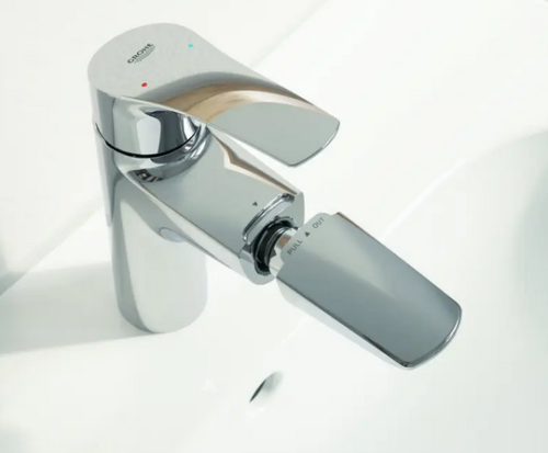 Grohe Eurosmart egykaros mosdócsaptelep kihúzható kifolyóval M-es méret, króm 23976003