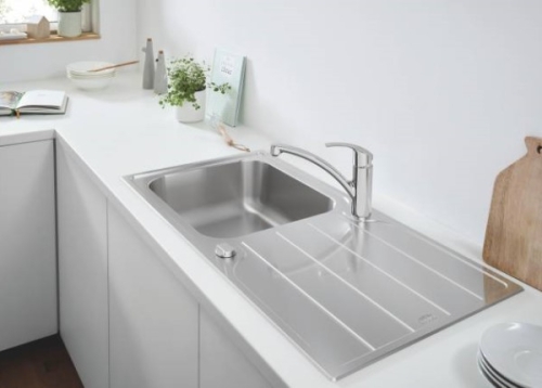 Grohe K500 rozsdamentes acél mosogatótálca, csepegtetővel 31571SD1