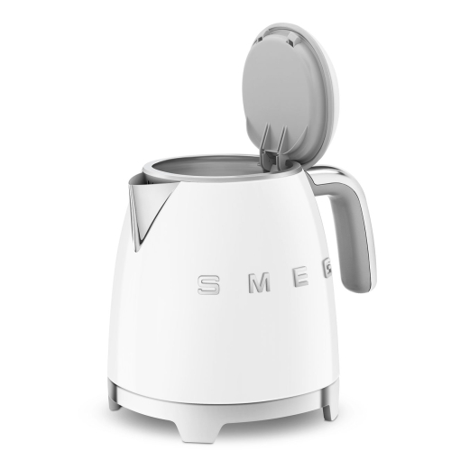 SMEG retro mini vízforraló, fehér KLF05WHEU