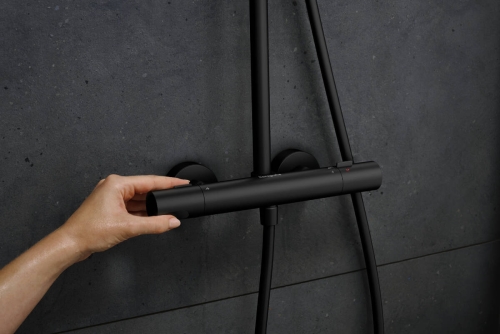 Hansgrohe Pulsify S Puro Showerpipe 260 Ecostat Fine termosztátos zuhanyrendszer, matt fekete 24236670