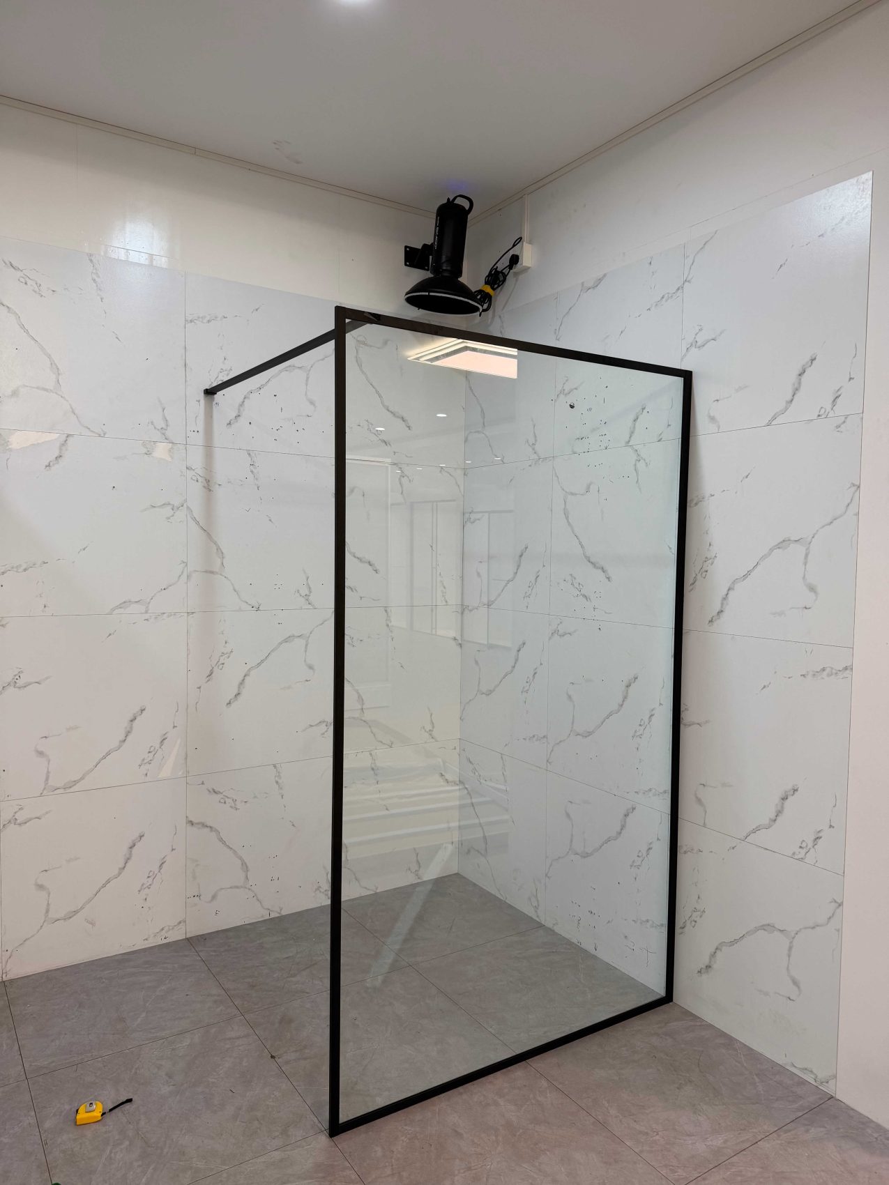 Inspiro Design Liberta 90 cm Walk-In Black zuhanyfal, fekete ZUWB-90 (KT-02259)